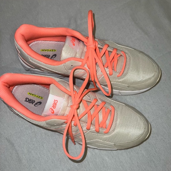 ASICS Cream and Coral Running Shoes - Picture 2 of 7